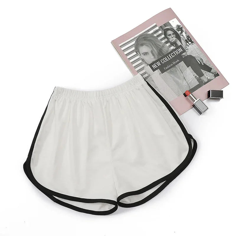 Move Lite Shorts / Elastic Shorts for Women