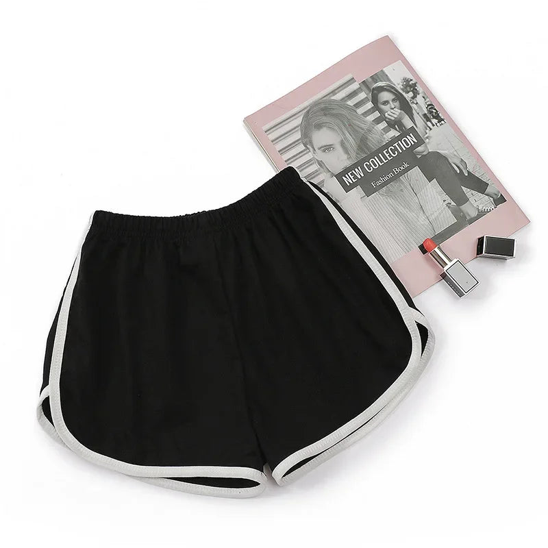 Move Lite Shorts / Elastic Shorts for Women