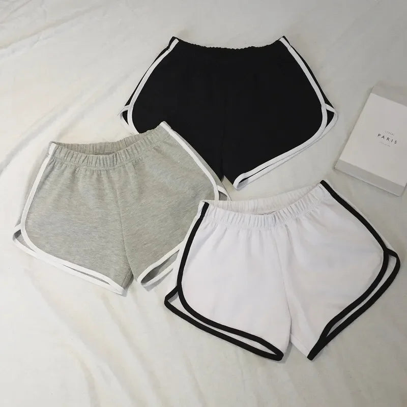 Move Lite Shorts / Elastic Shorts for Women